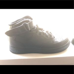 NIKE: Air Force One- Black on Black Mids size 9.5